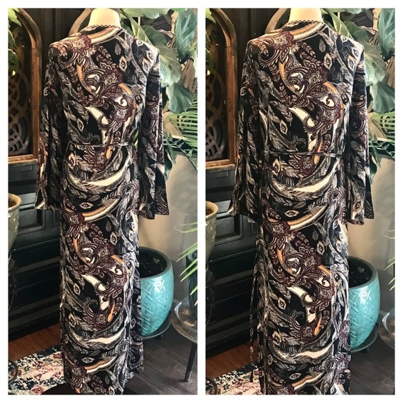 Nordstrom’s Indie paisley & peacock kimono duster - Picture 6 of 8